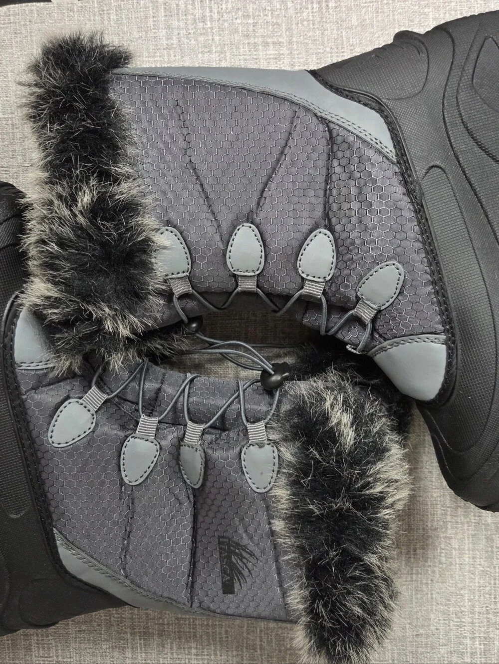Itasca NEW Vixen Snow Winter Boots Gray Black Faux Fur Women's 9